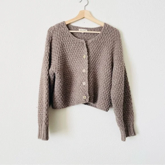 First Rite SMALL Quinn 100% Highland Wool boxy fit chunky knit cardigan in Bark - Picture 2 of 9
